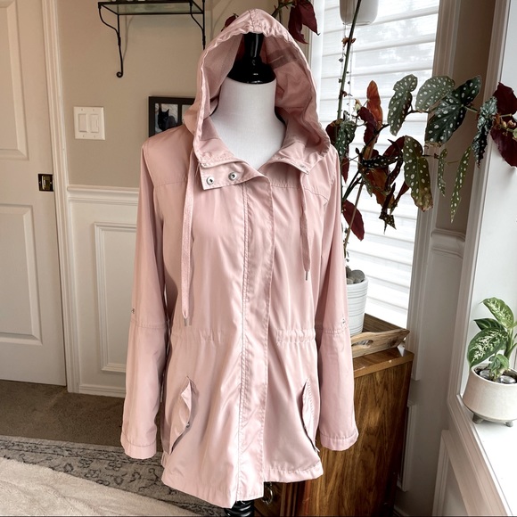 26 International Windbreaker Jacket - Picture 2 of 8